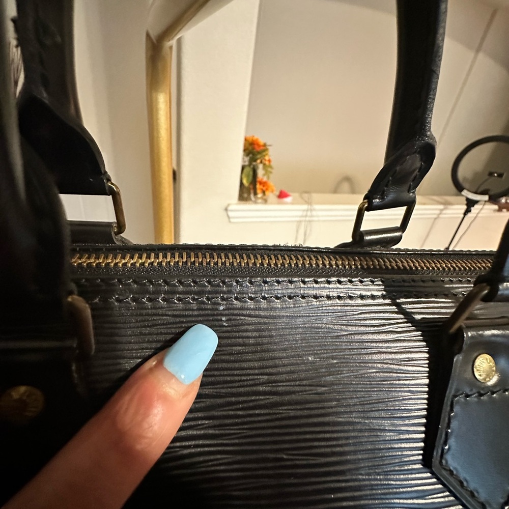 Authentic Louis Vuitton Speedy 35 - Picture 15 of 16